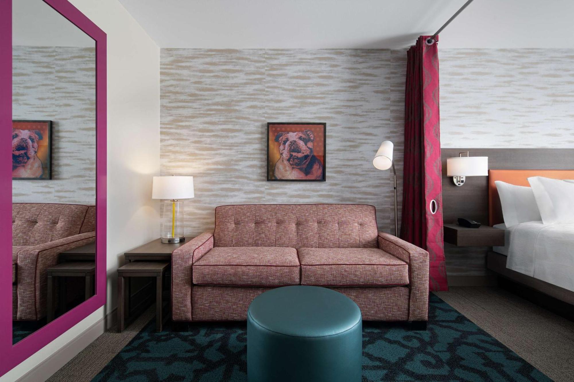 Home2 Suites By Hilton Des Moines At Drake University Экстерьер фото
